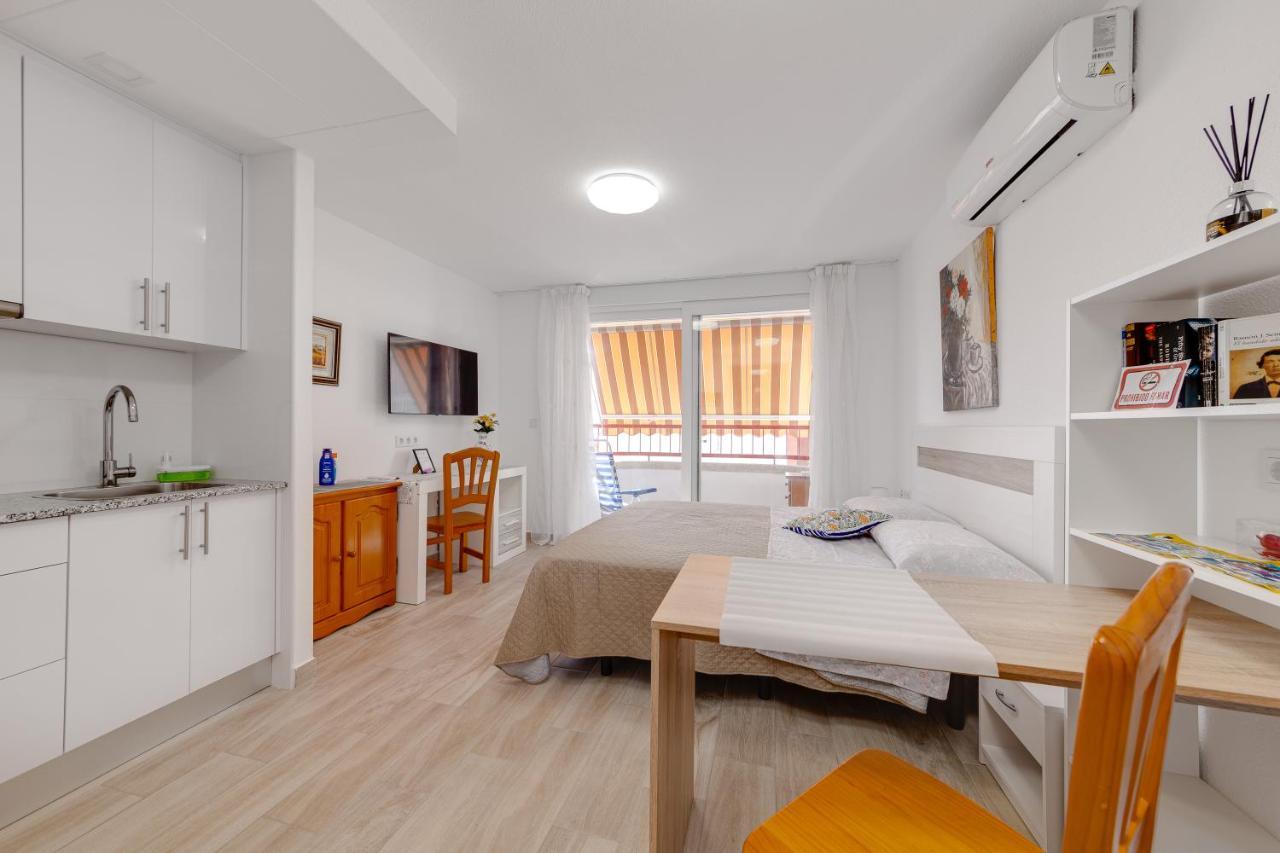 Cosy Studio Playa Del Cura Торрев'єха Екстер'єр фото