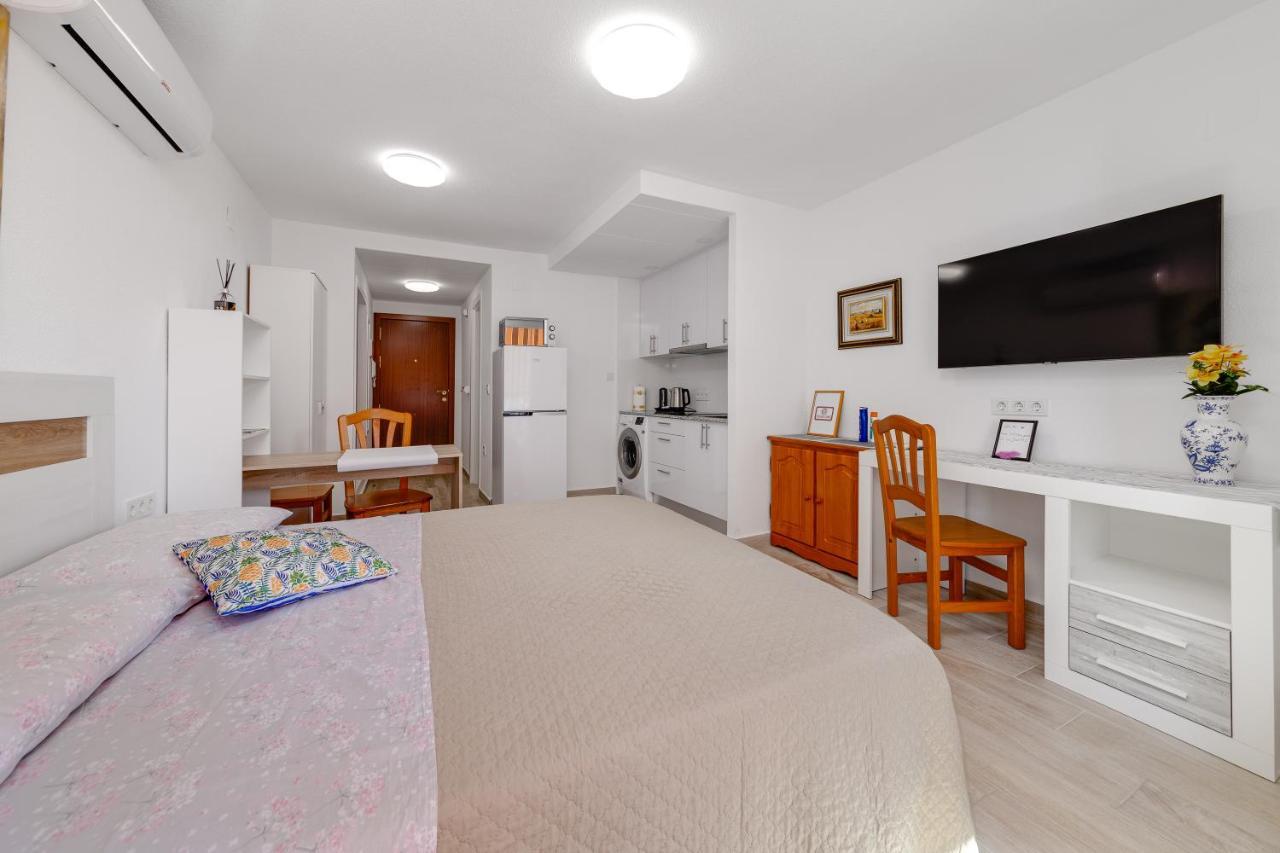 Cosy Studio Playa Del Cura Торрев'єха Екстер'єр фото